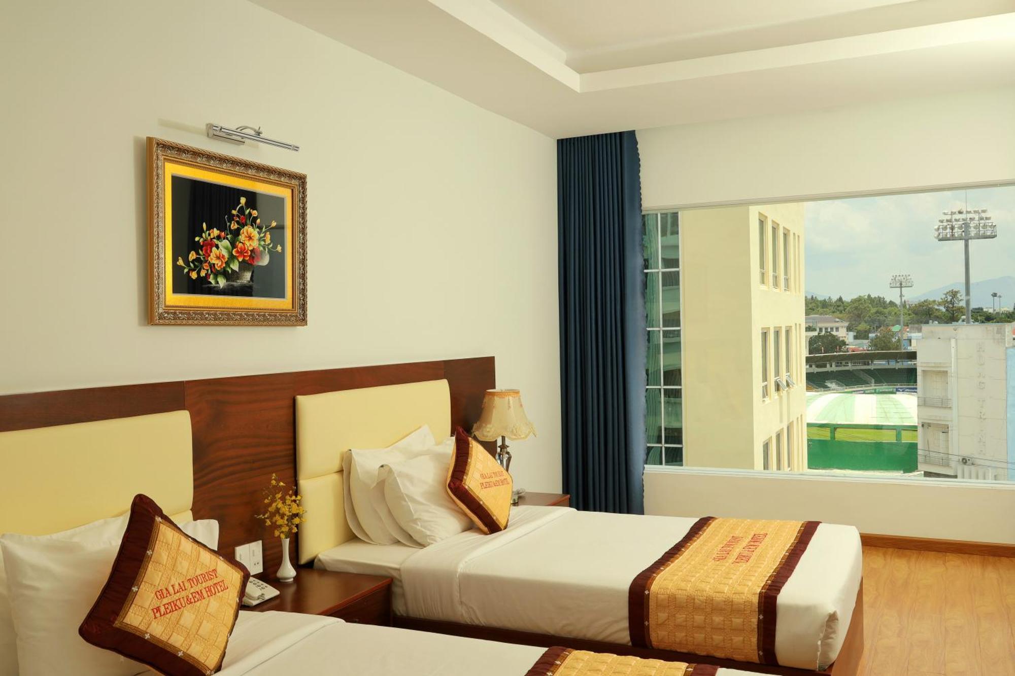 HANZ Pleiku&EM 86 Nguyen Van Troi Ngoại thất bức ảnh