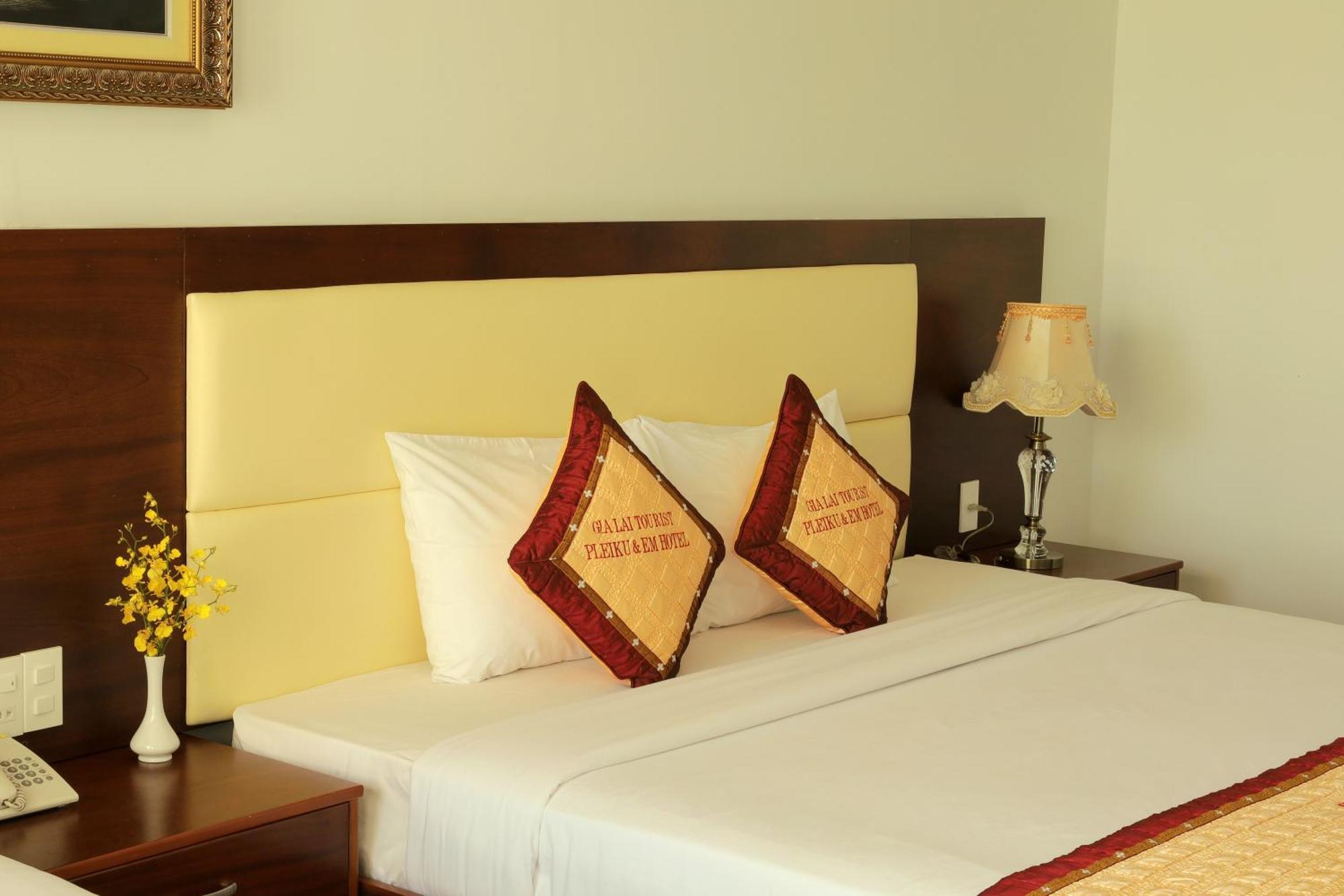 HANZ Pleiku&EM 86 Nguyen Van Troi Ngoại thất bức ảnh