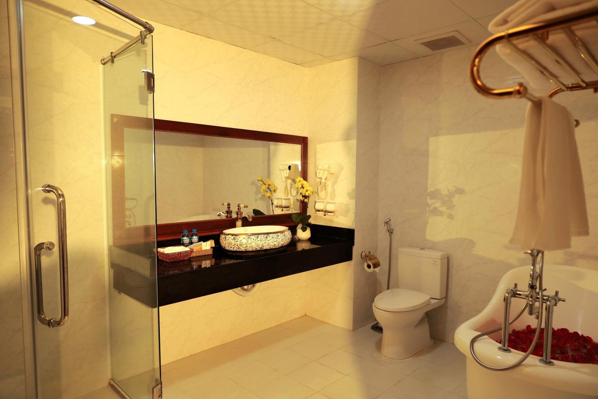 HANZ Pleiku&EM 86 Nguyen Van Troi Ngoại thất bức ảnh